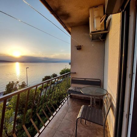 Apartment Denis Сень Экстерьер фото
